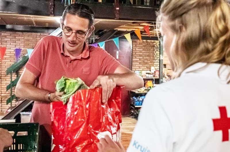 Draag jij ook je steentje bij aan de armoedebestrijding in Rotterdam? Draag jij ook je steentje bij aan de armoedebestrijding in Rotterdam?